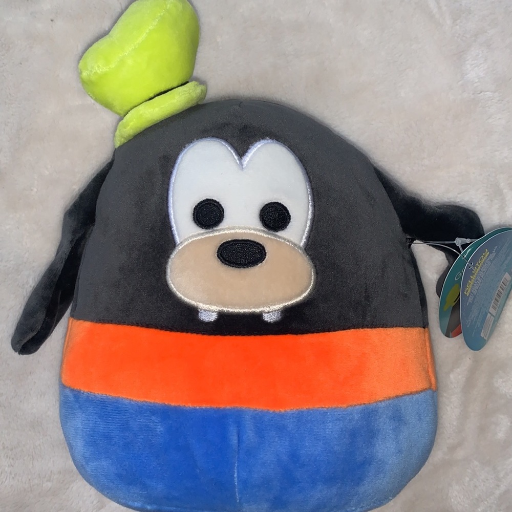 Squishmallows Goofy Disney 8 in. NWT Plush Stuffed Animal - Picture 10 of 10